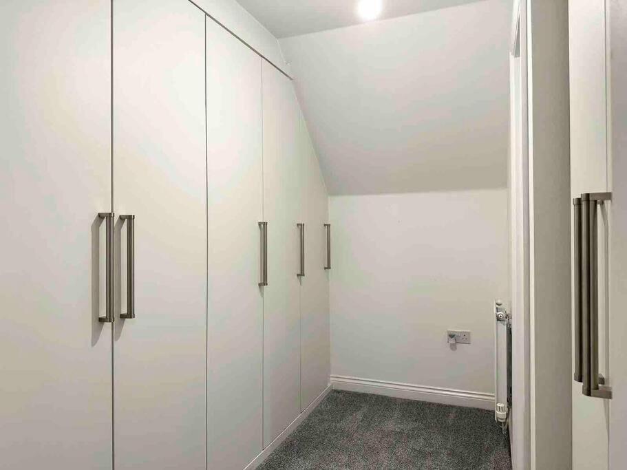 Serene Home Ideally Connected To Central London Bromley Eksteriør bilde
